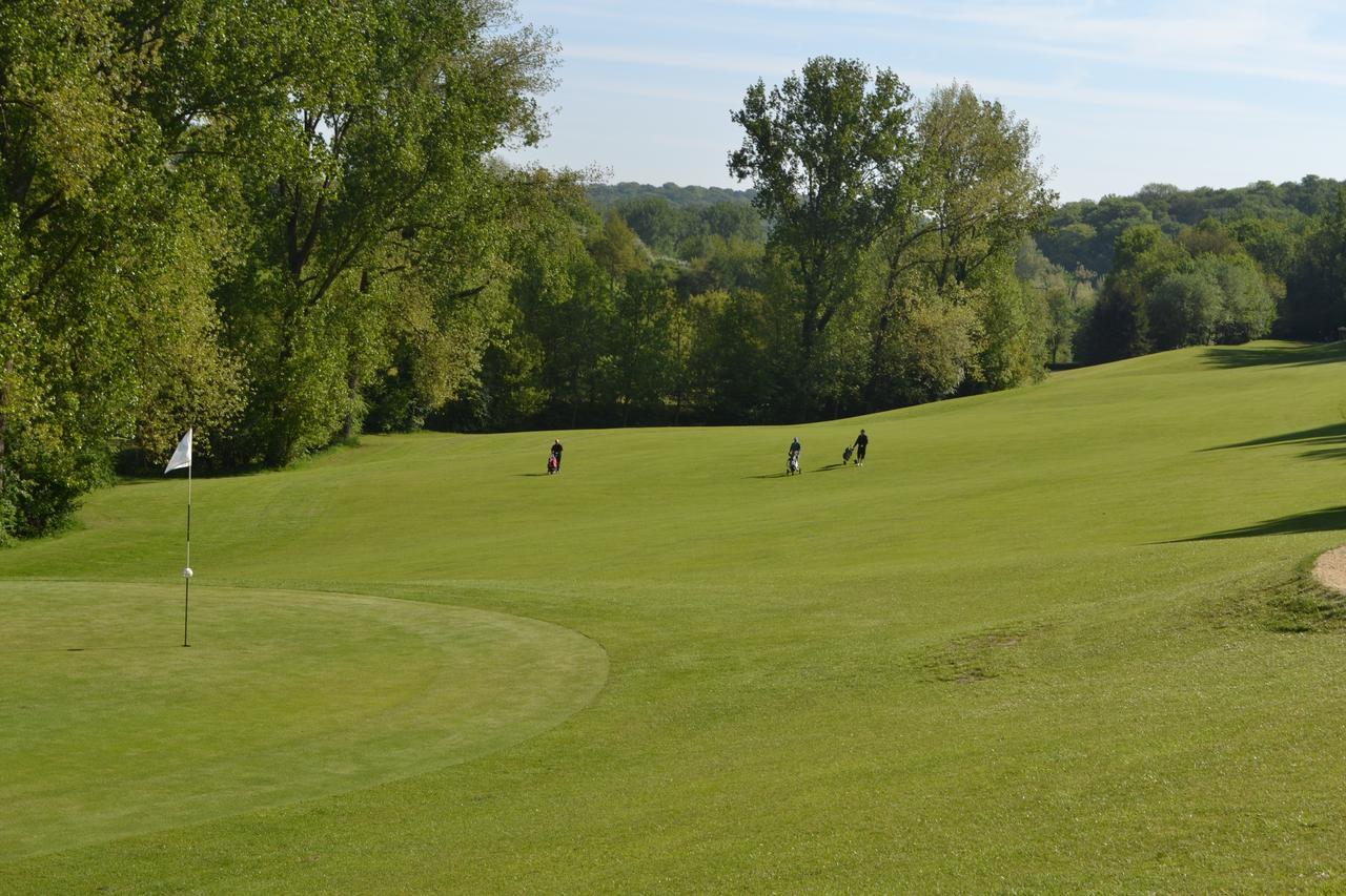 Golf & Hotel De Falnuee Mazy Kültér fotó
